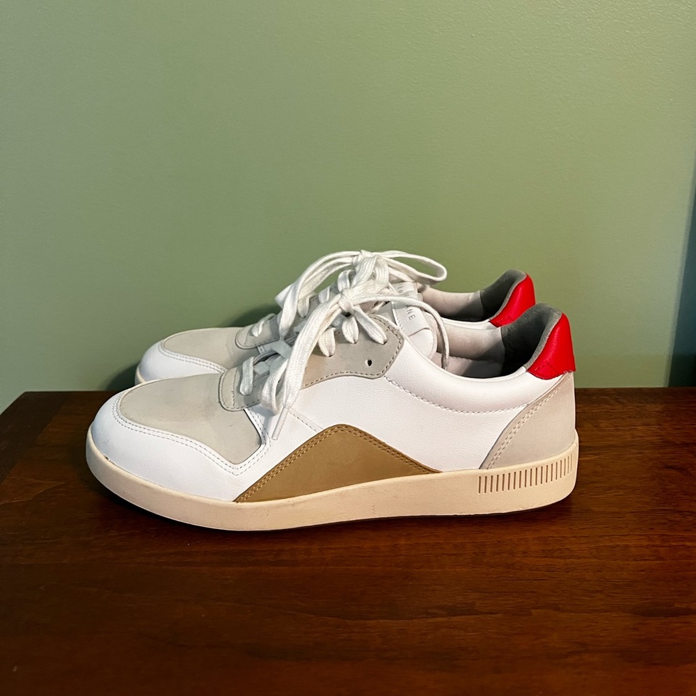 Everlane: The ReLeather® Court Sneaker